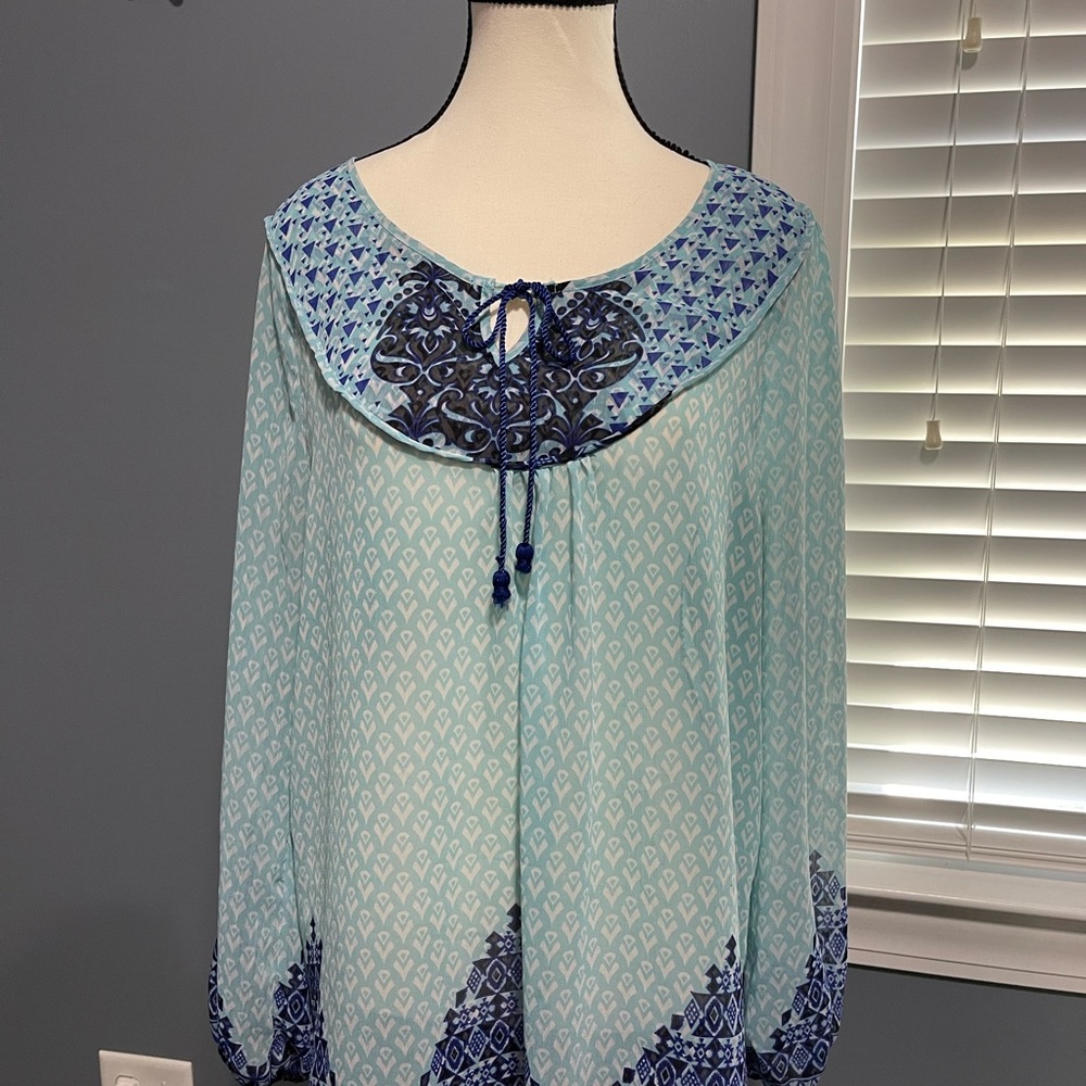 Womens Lg blouse